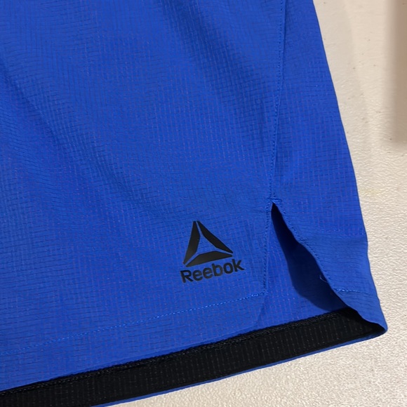 Reebok athletic shorts for men - Picture 2 of 4